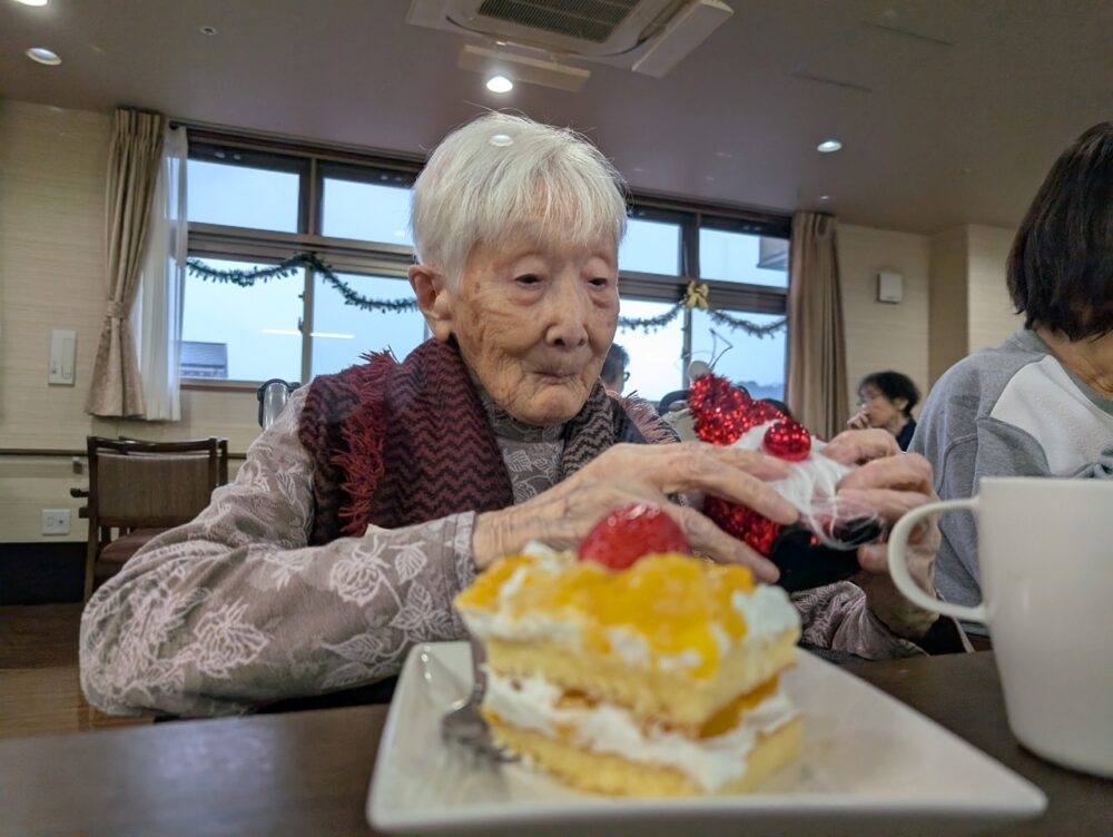 静岡市葵区老人ホーム_クリスマスを五感で楽しむ