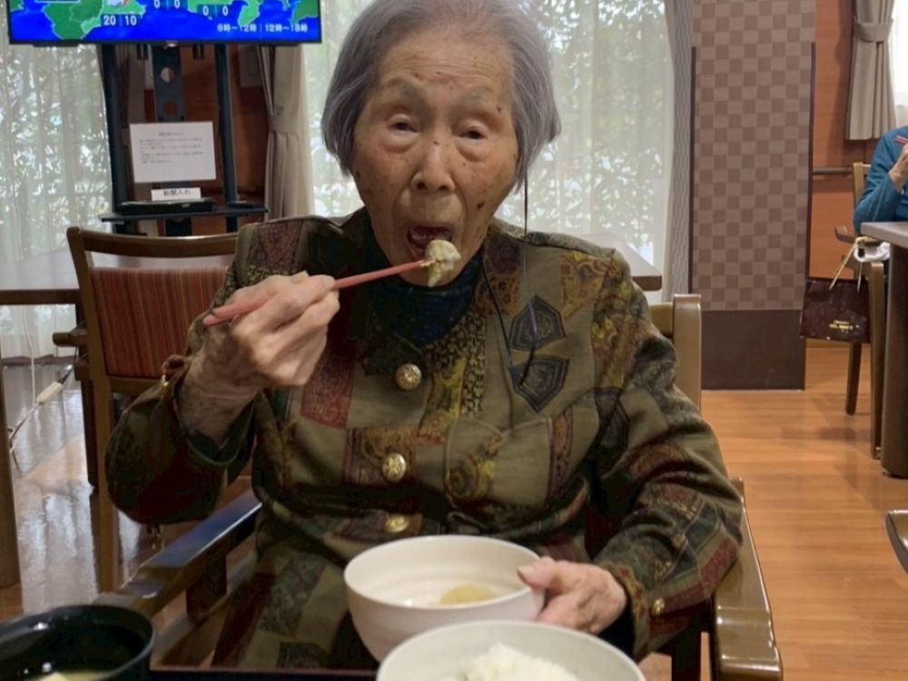 駿東郡長泉町老人ホーム_おでんを楽しむひととき