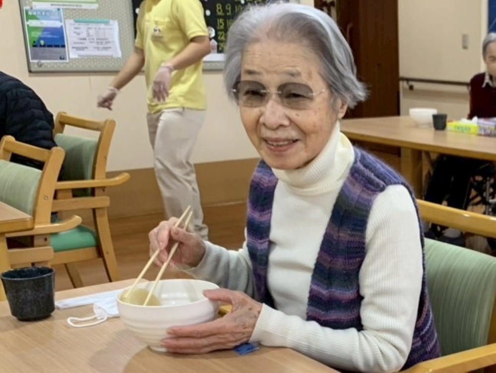 駿東郡長泉町老人ホーム_おでんを楽しむひととき