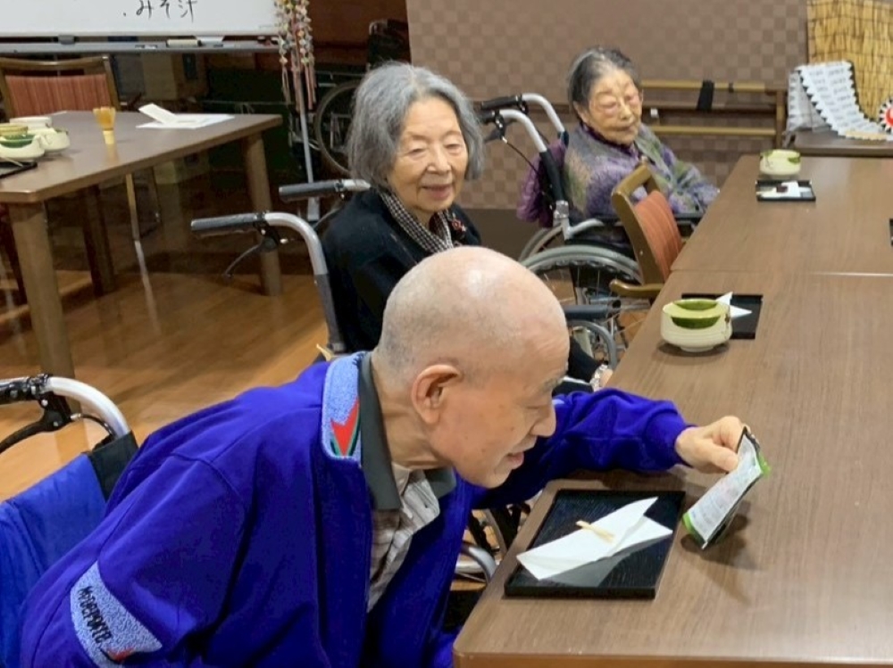 駿東郡長泉町老人ホーム_五感で感じるお茶会～忠臣蔵に想いを馳せ 四十七士の忠義を感じながら～