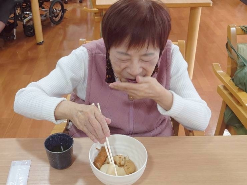 駿東郡長泉町老人ホーム_おでんを楽しむひととき