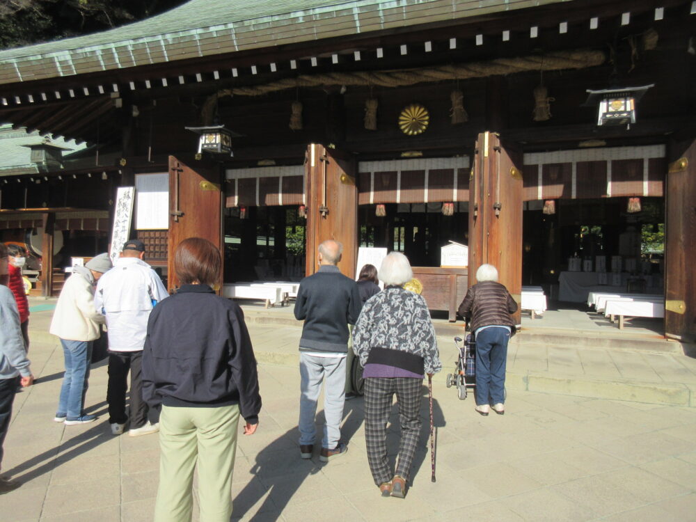 静岡市葵区老人ホーム_初詣