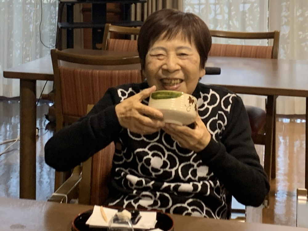 駿東郡長泉町老人ホーム_五感で感じるお茶会～正月飾りを楽しむ 新春のお茶会～