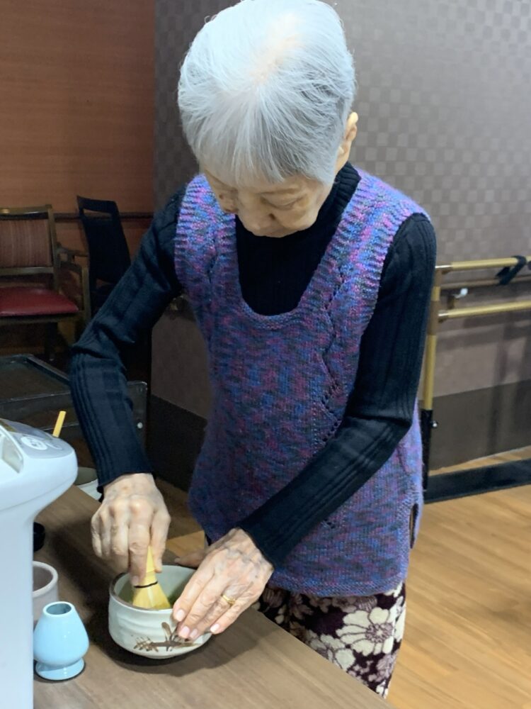 駿東郡長泉町老人ホーム_五感で感じるお茶会～正月飾りを楽しむ 新春のお茶会～