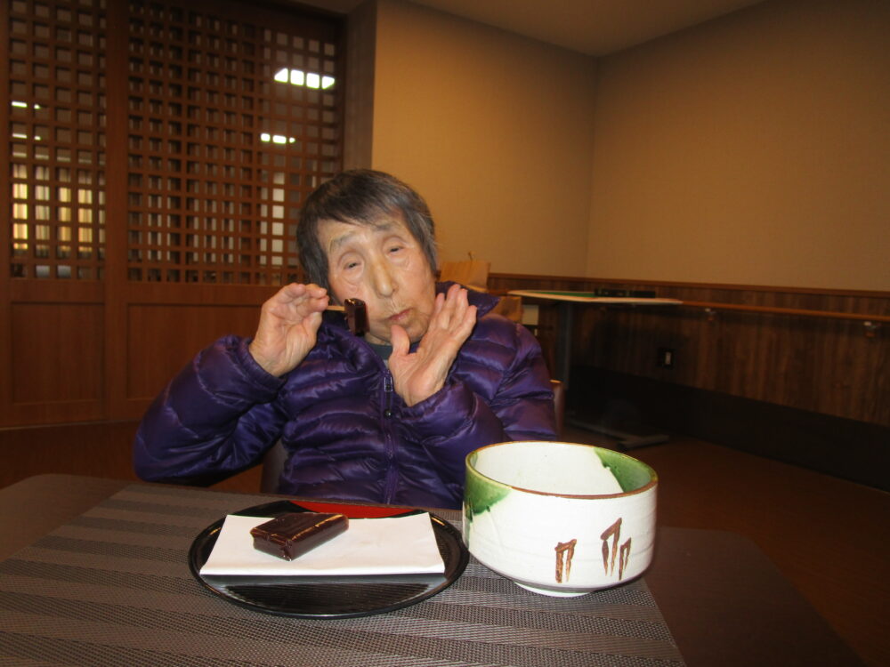 藤枝市老人ホーム_新春お茶会