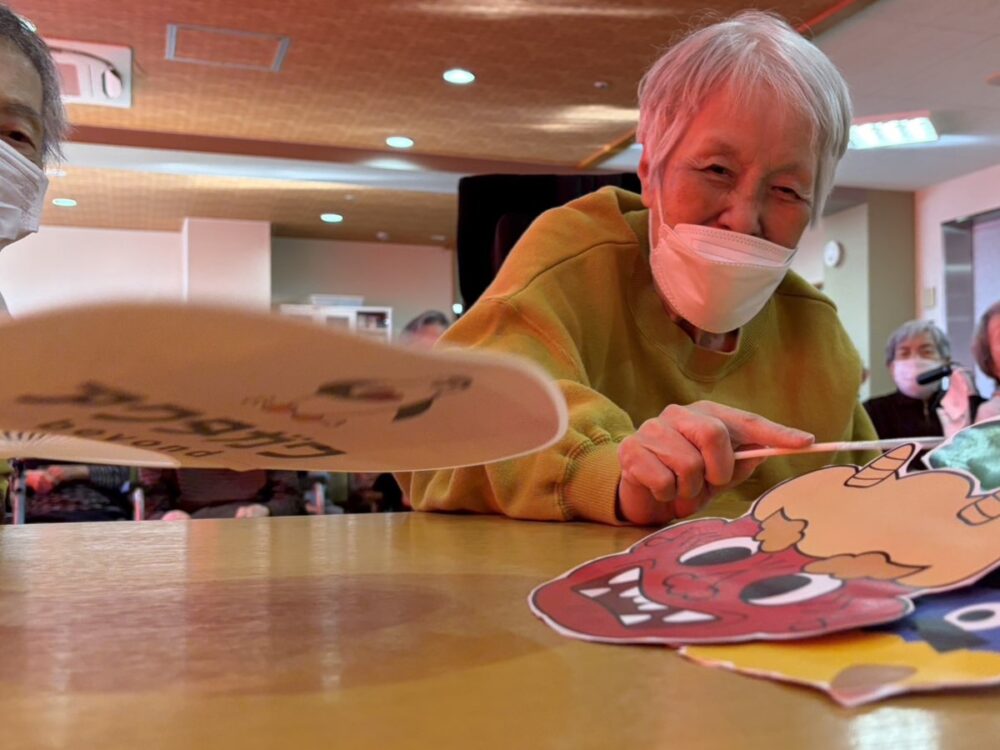 静岡市駿河区老人ホーム_鬼(病)を吹き飛ばす節分レク