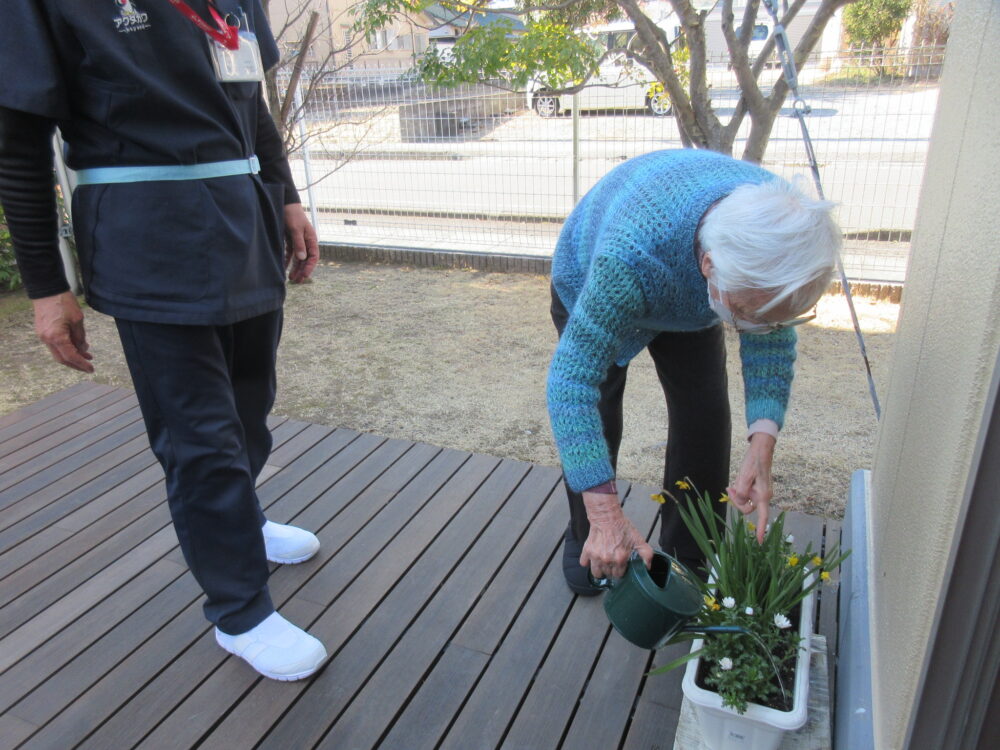 静岡市葵区老人ホーム_生活リハビリ「園芸クラブ」