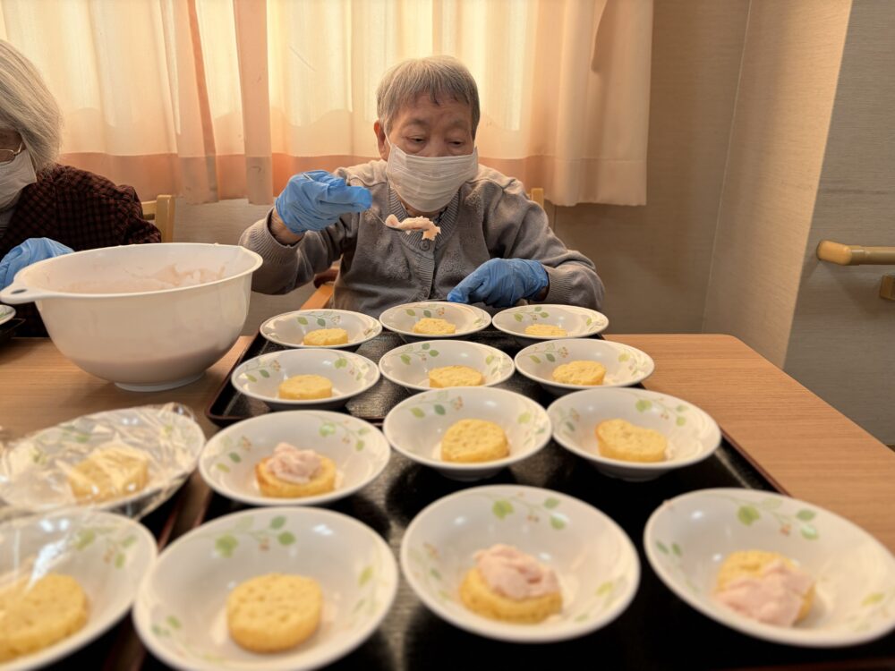 浜松市老人ホーム_ストロベリープチケーキ