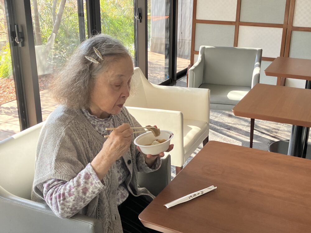 静岡市駿河区老人ホーム_心も体もぽかぽか、おでんレク