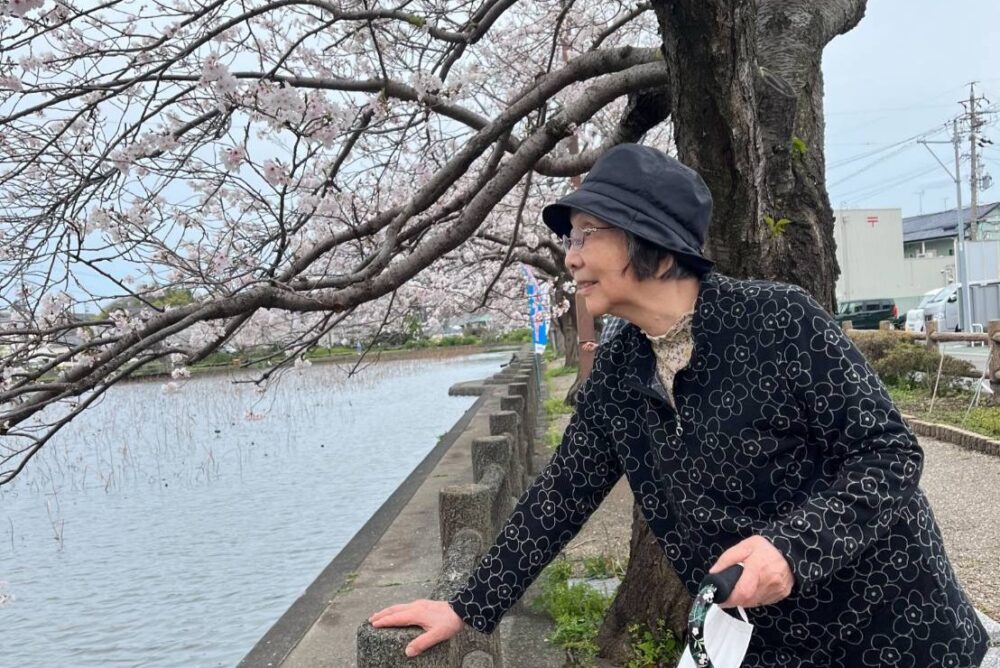 静岡市駿河区老人ホーム_笑顔満開お花見
