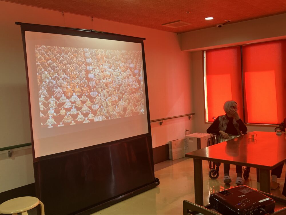 静岡市駿河区老人ホーム_ひな祭り