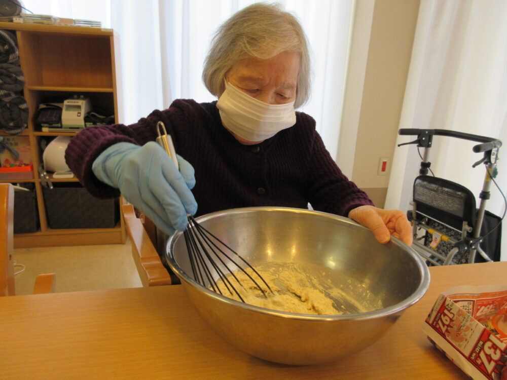 静岡市葵区老人ホーム_リハネクストクラブ活動「やってみよう会　お好み焼き作り」