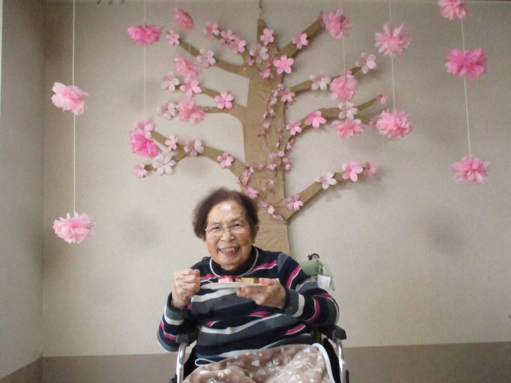 静岡市葵区老人ホーム_春のケーキバイキング