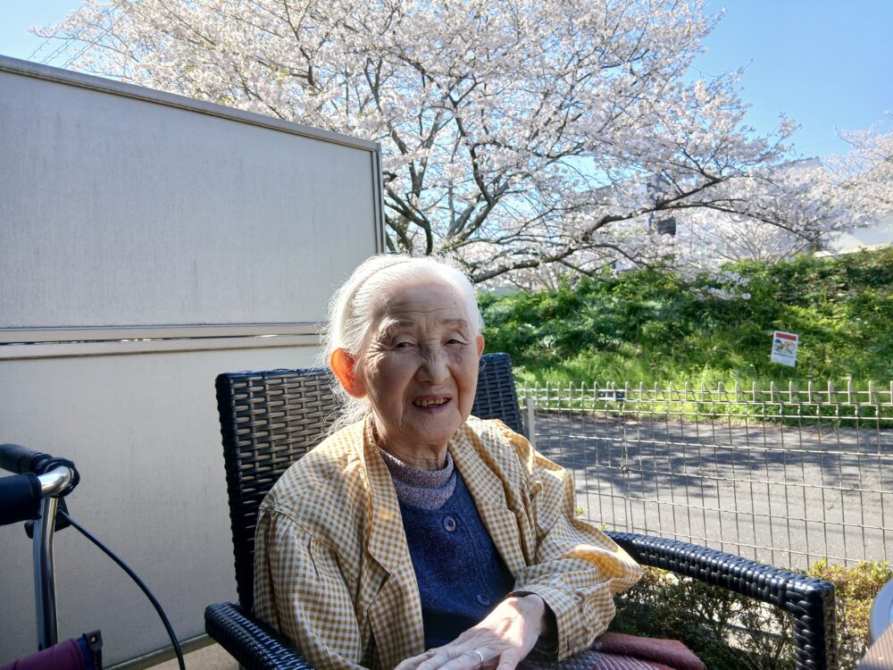 藤枝市老人ホーム_４月の風物詩「桜」