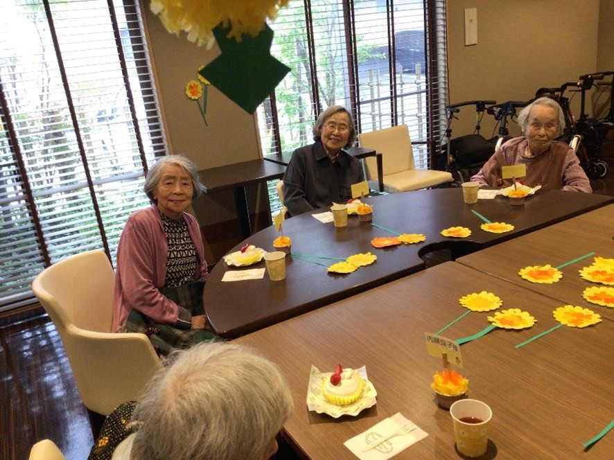 浜松市老人ホーム_陽だまりお花見会