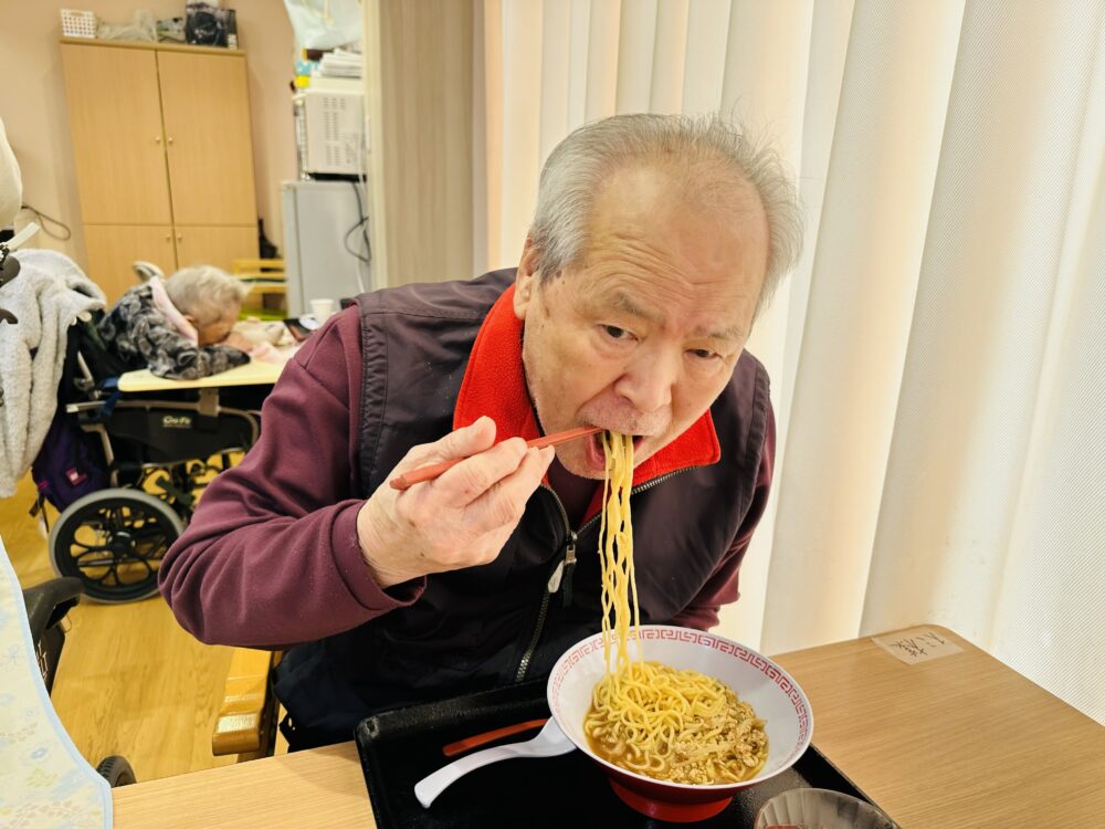 静岡市清水区老人ホーム_R8.3.20  ぺんぎん食堂「ラーメンの日」