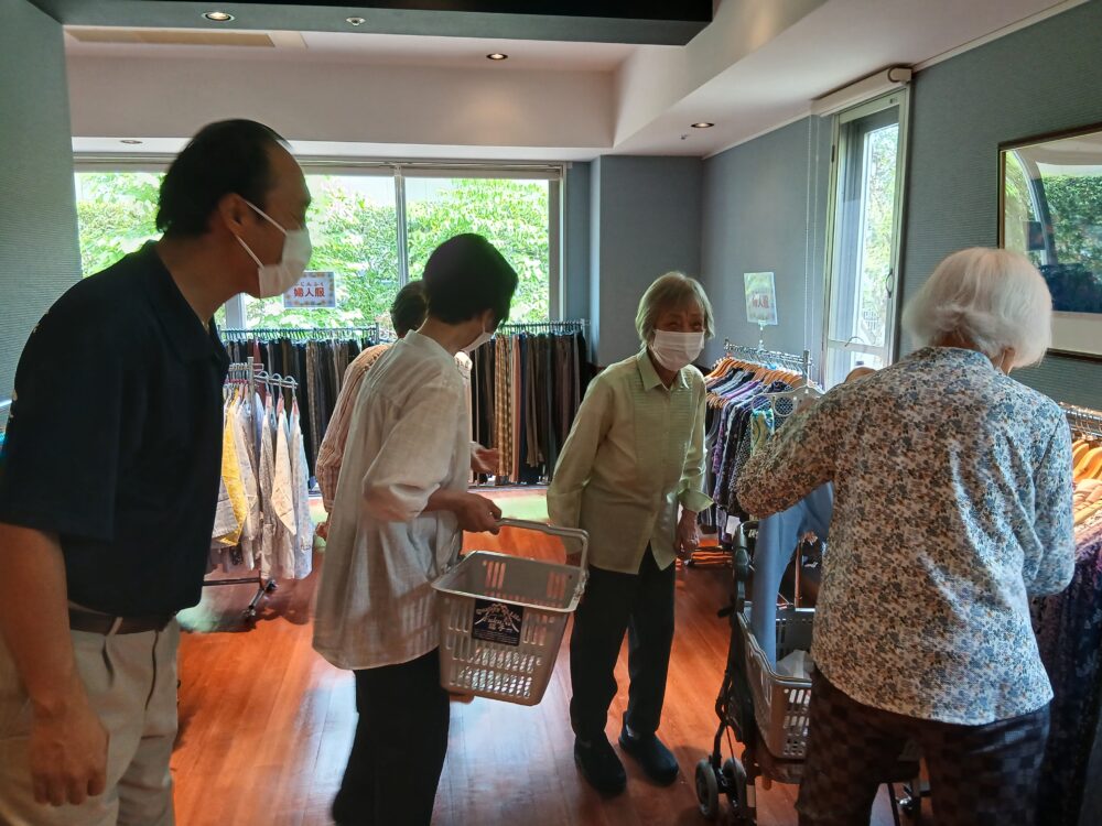 静岡市葵区老人ホーム_初夏の「ブティック花水木」
