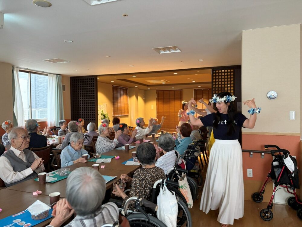 浜松市老人ホーム_アロハCafé