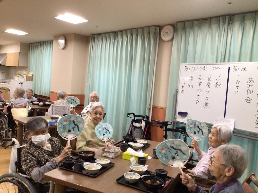 浜松市老人ホーム_土用の丑の日2026