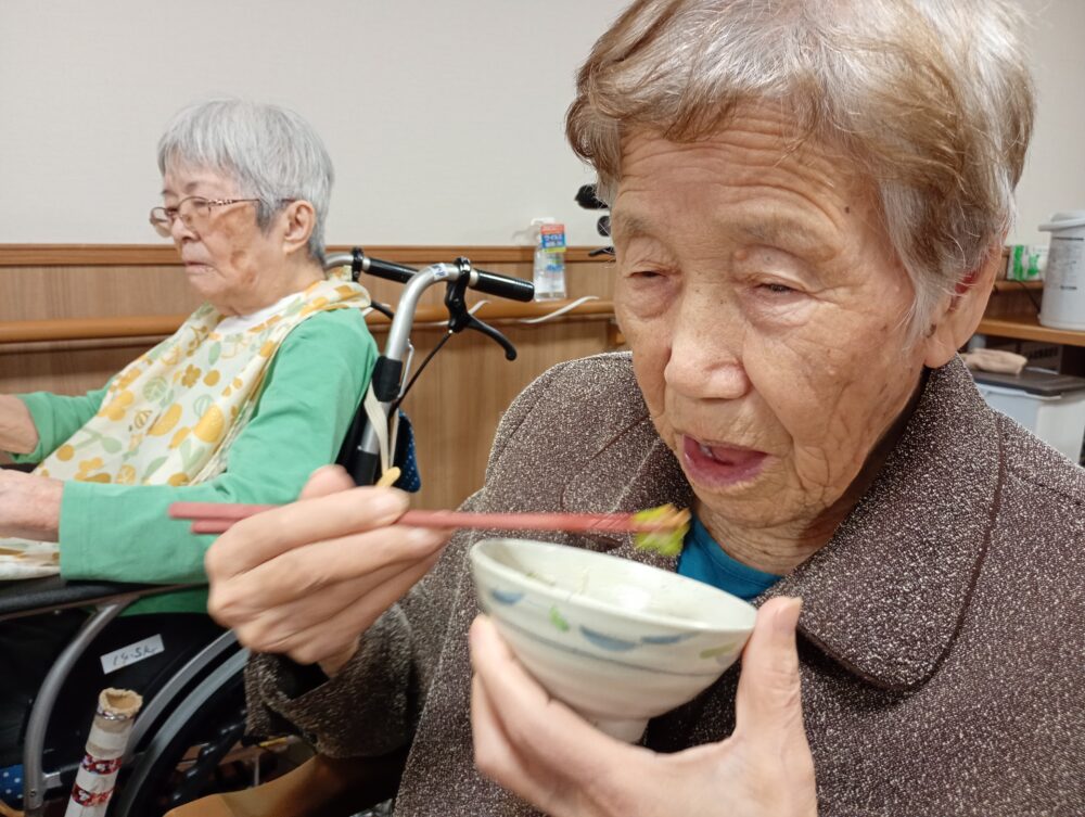 藤枝市老人ホーム_夏野菜の「収穫・調理・消費」