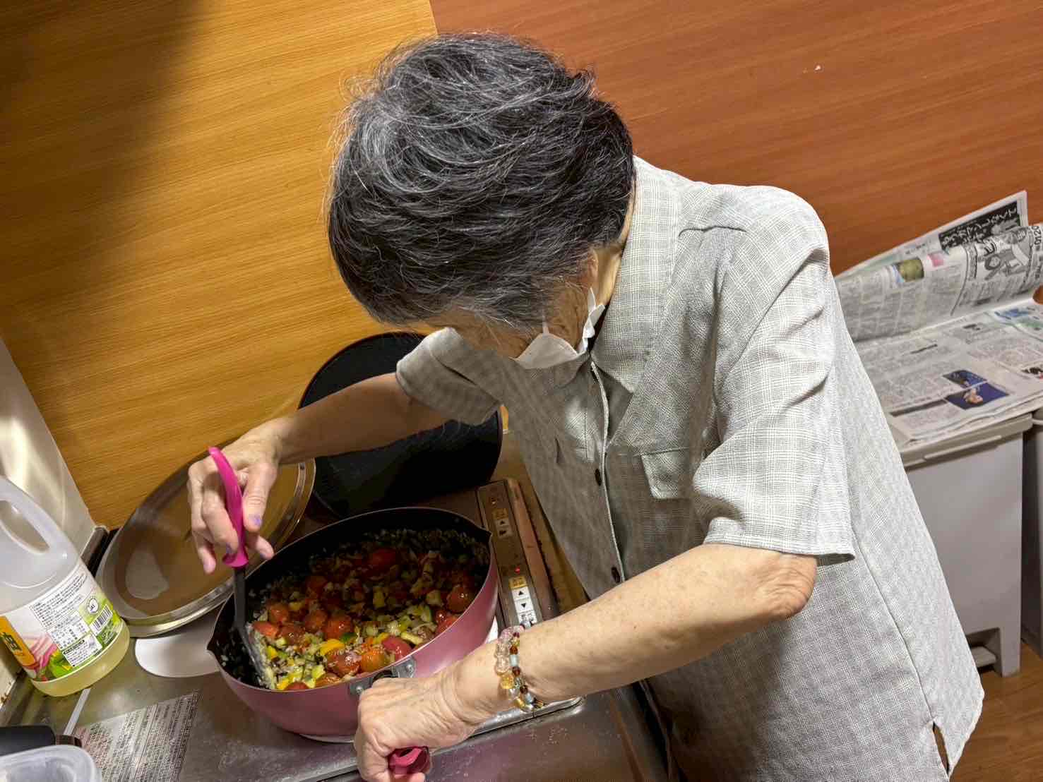 駿東郡長泉町老人ホーム_食事イベント　～旬の野菜がゴロゴロ！夏野菜カレー～