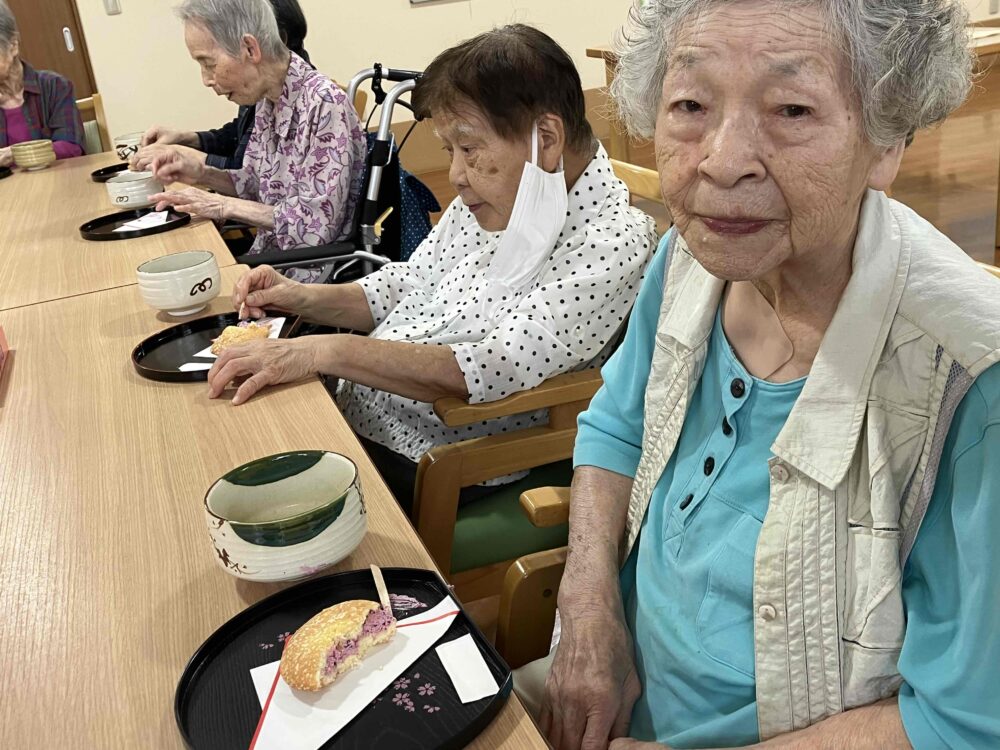 駿東郡長泉町老人ホーム_五感で感じるお茶会 ~「風鈴の音色」~