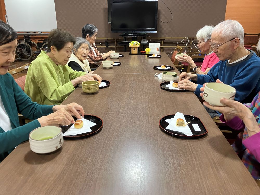 駿東郡長泉町老人ホーム_五感で感じるお茶会　～重陽の節句～